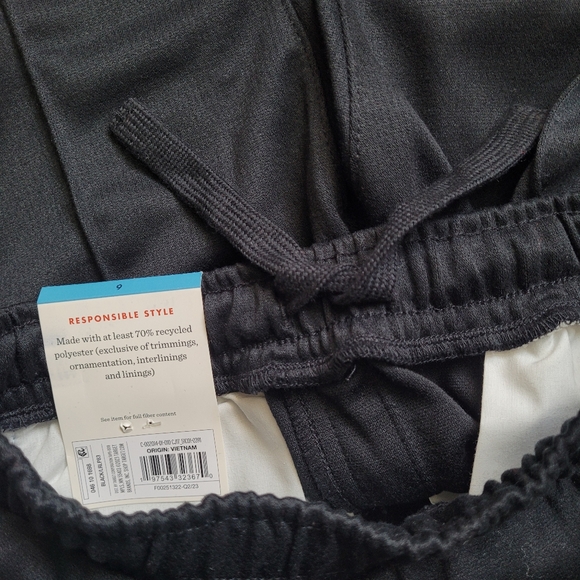 Boys' Pull On Pintuck Stretchy Black Pants - Cat & Jack Elastic Waist - Picture 3 of 6